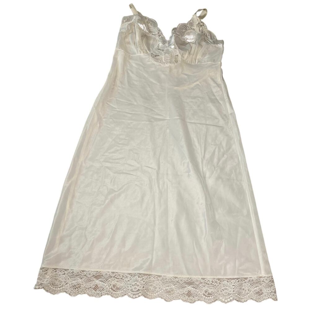 Vintage Lady Lynne white Lace Full Slip Dress Size M Nylon Lingerie Pinup Style